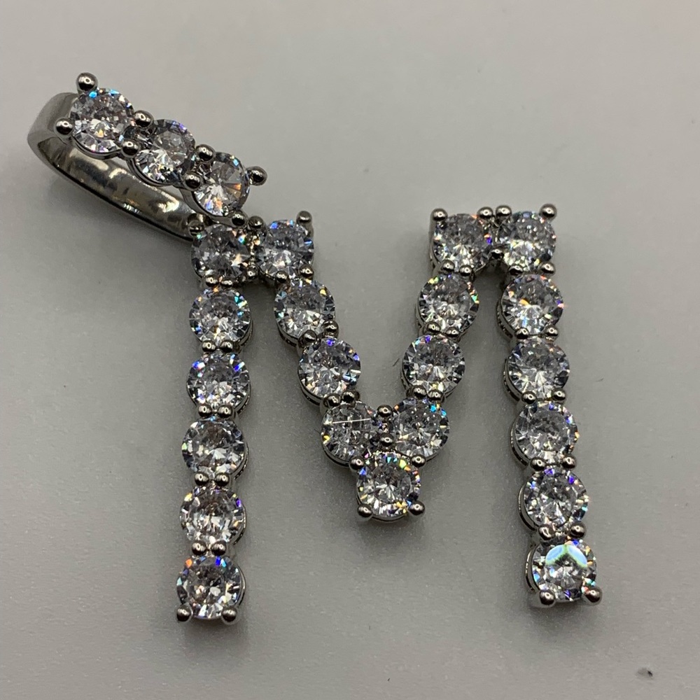 FIRM - M Pendant